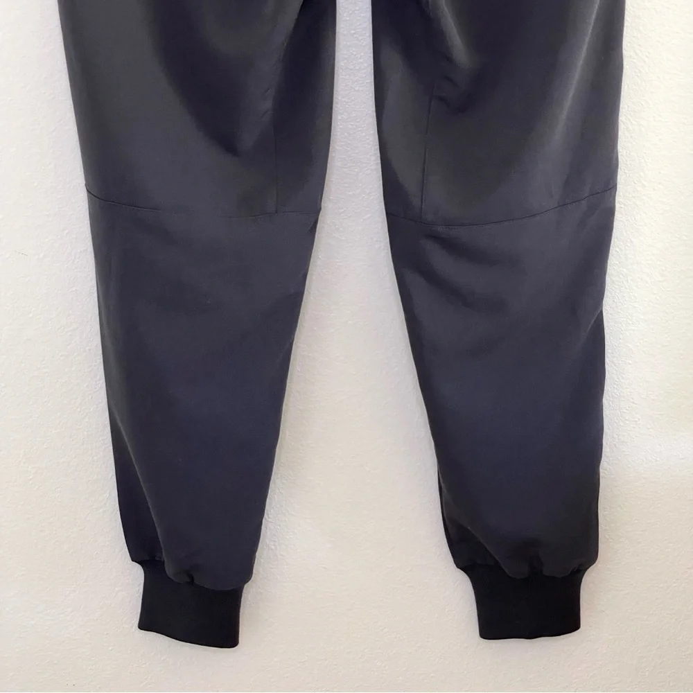 NWT Figs Limited Edition Tansen Jogger Scrub Pants Charcoal Large